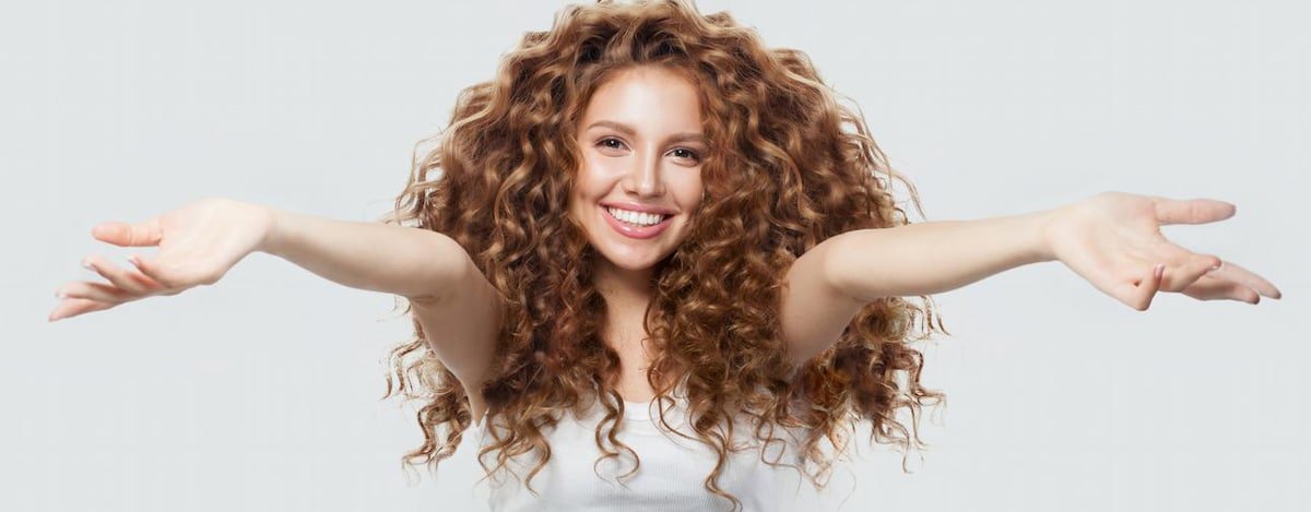 como-cuidar-de-cabelo-encaracolado-1200