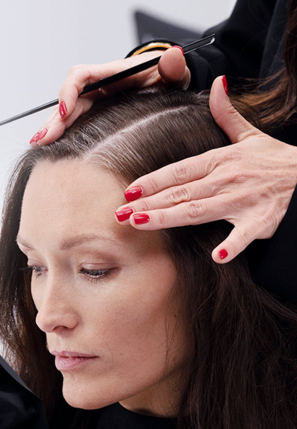 Blending de cabelos brancos.