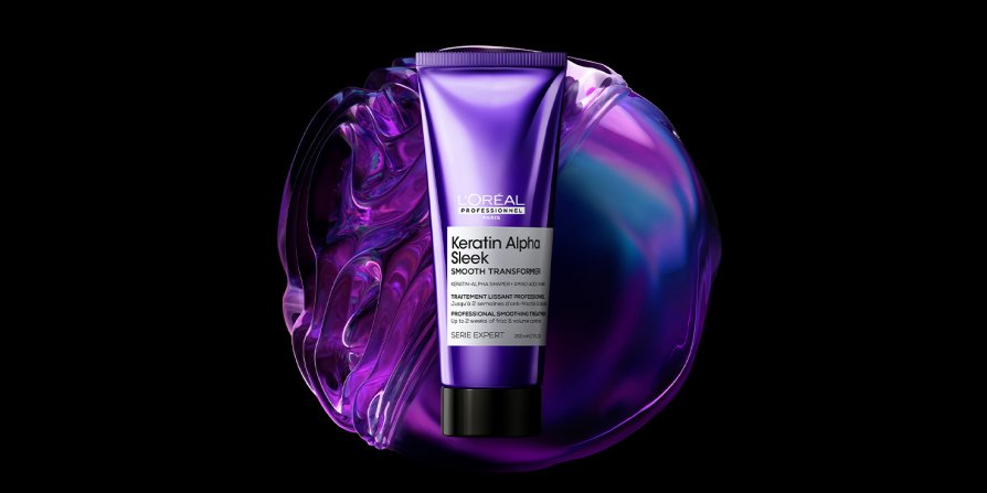 Fotografia da embalagem do Alpha Sleek Keratin Smooth sobre um fundo texturizado, destacando a queratina como ingrediente principal do tratamento capilar.